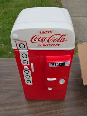 Coca Cola Red and White Vintage-Style Mini Vending Machine Cookie Jar